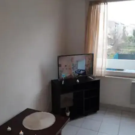 Studio Entier 21 M2 Avec Box Free * Laxou